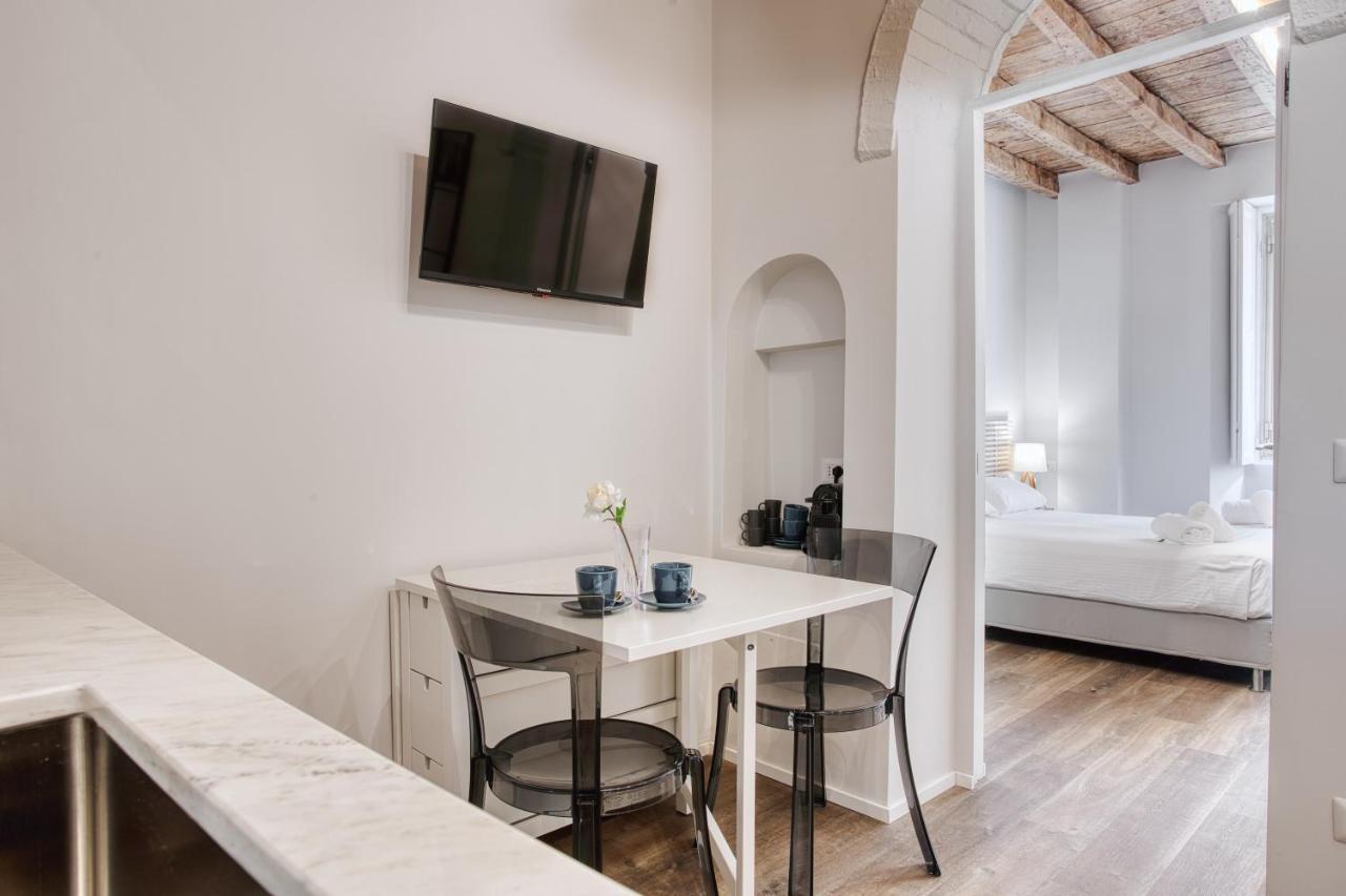 Apartamento Joivy Delightful 1-Bed Flat In The Centre Of Milán Exterior foto